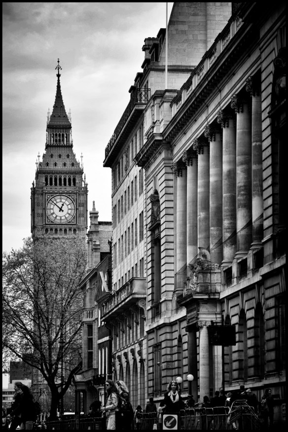 Clock-B&W_Web-DSC0028